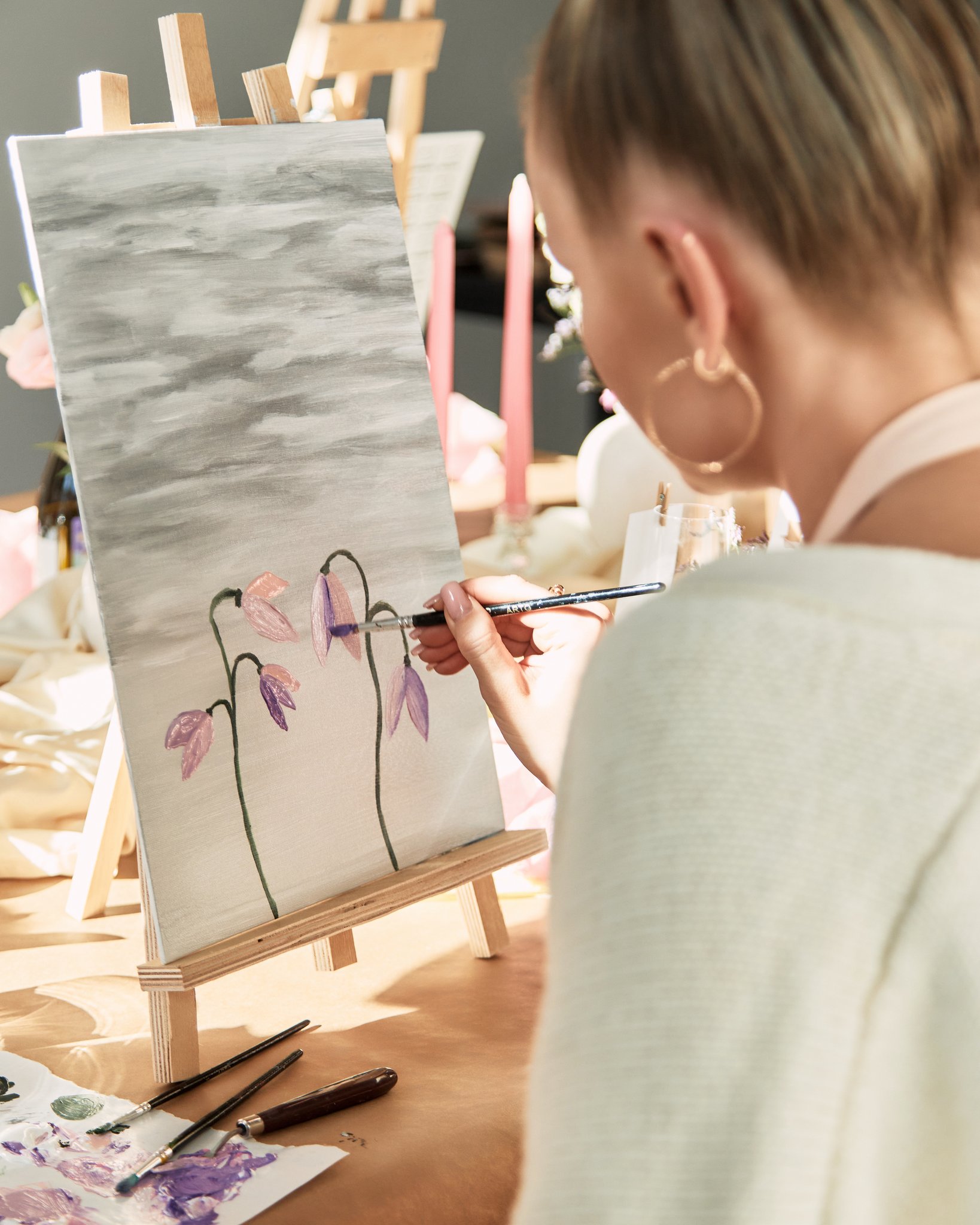 Фотосессия дня рождения Александры, стиль в светлых тонах, фотографии от Виктории Дячок, Москва и Московская область