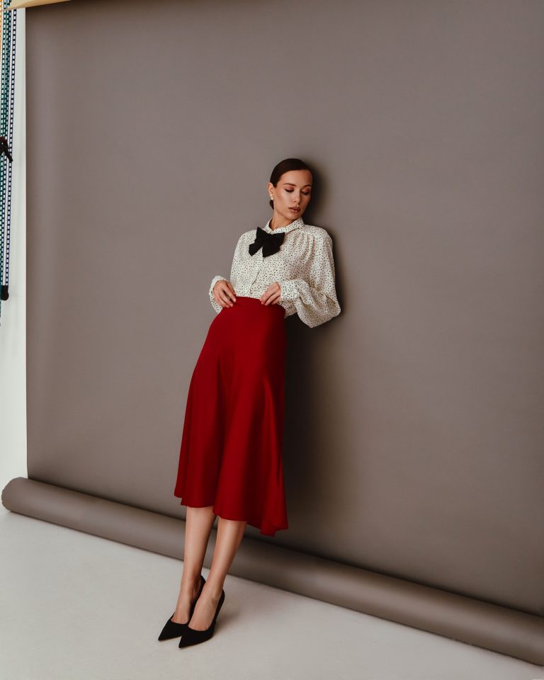 Одежда от бутика, lookbook с элегантными образами, съемка Виктории Дячок в Москве и Московской области